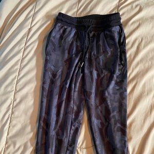 ZYIA Active Camo Joggers